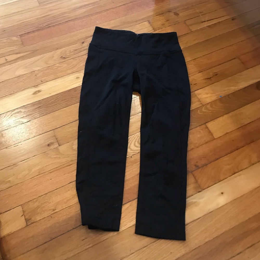 Athleta Cropped Leggings